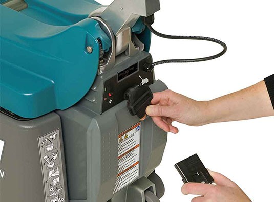 T1B 电瓶可插入充电。